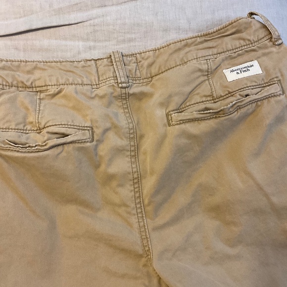 Abercrombie & Fitch Khaki pants - Picture 2 of 5